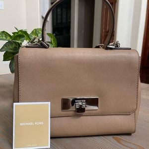 Authentic: tan MK crossbody